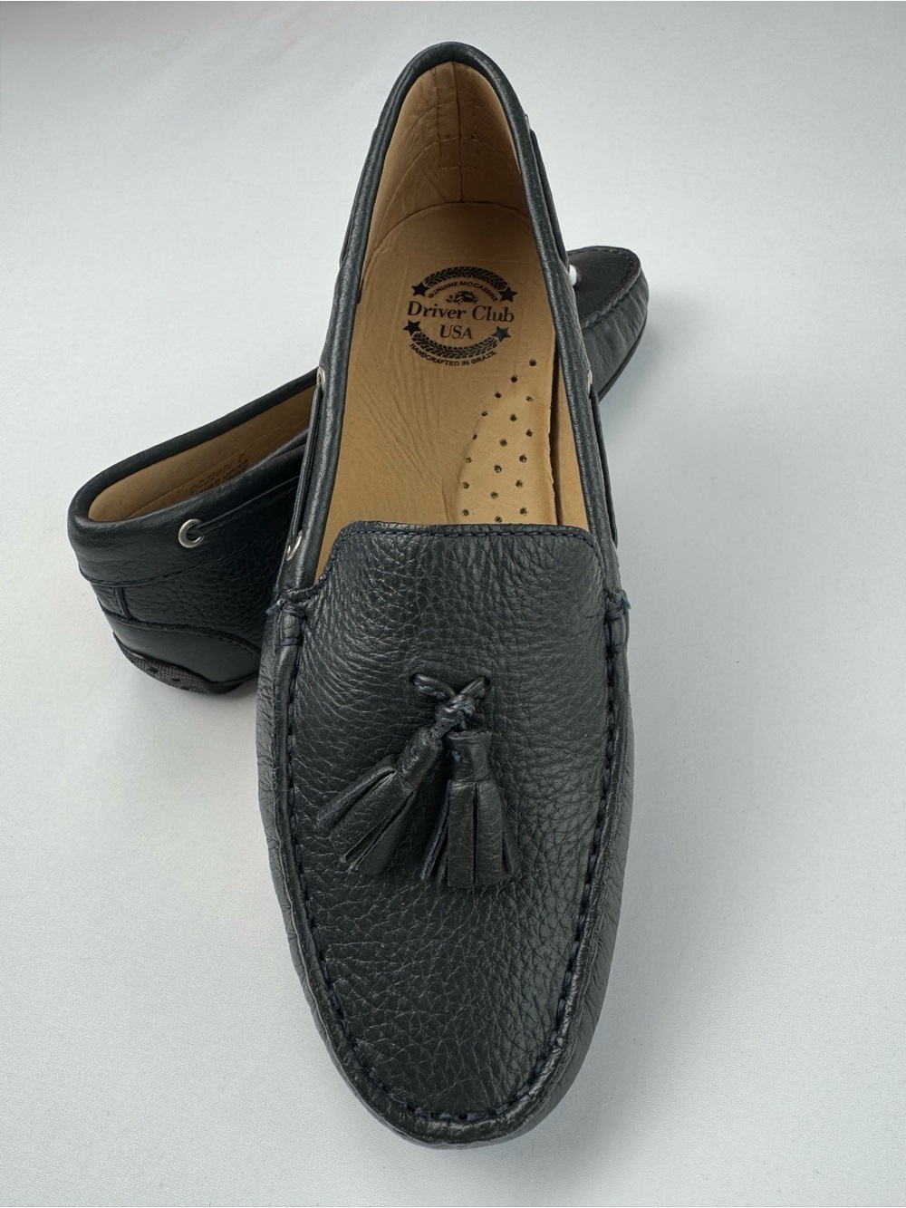 Driver Club USA Women's Black Leather Slip On Tassel Loafers Size 7 - Picture 2 of 9